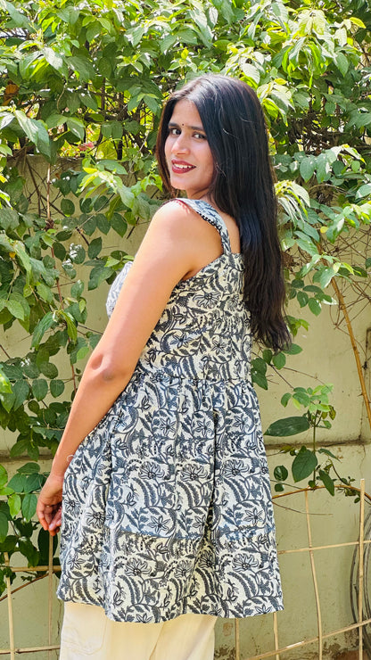 Printed Sleeveless Cotton Kurti Top - Gray & Black🖤
